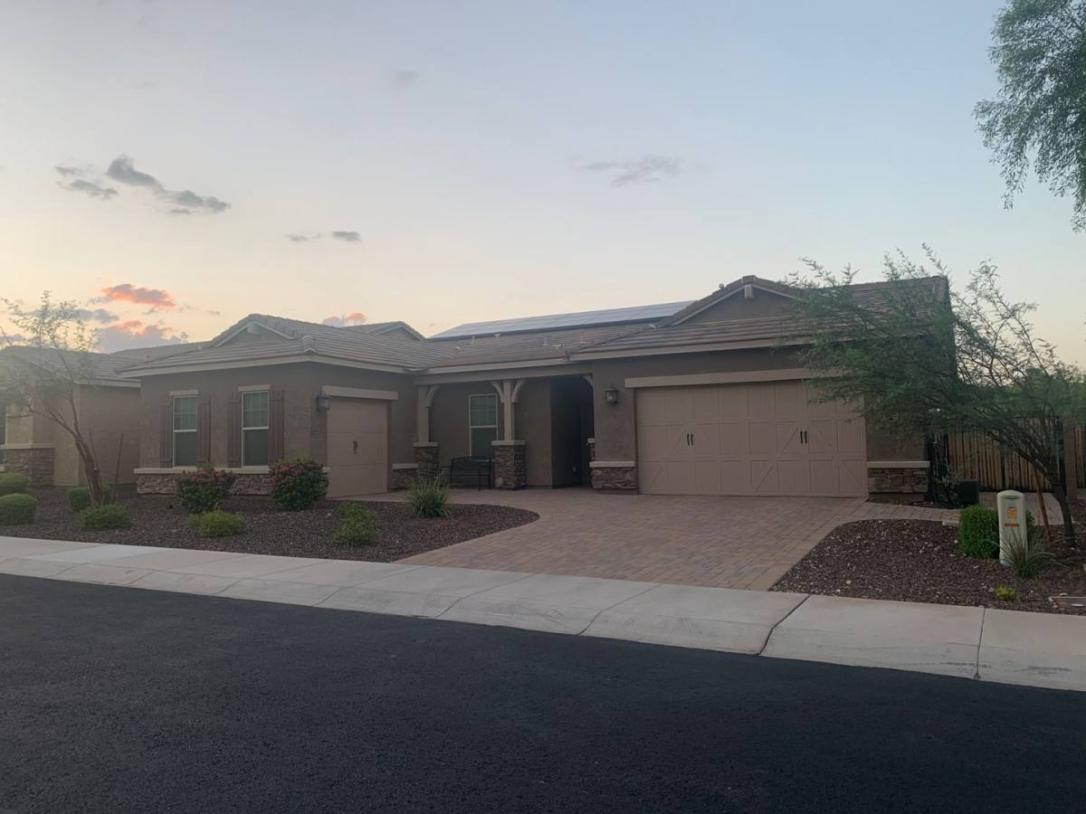 House for rent at 10122 W El Cortez Place, Peoria, AZ 85383