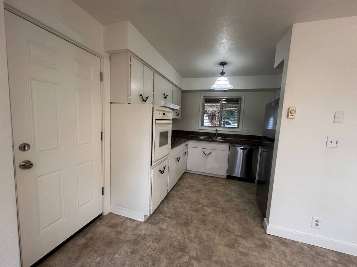 House for rent at 3344 6th Ave S, Salem, OR 97302