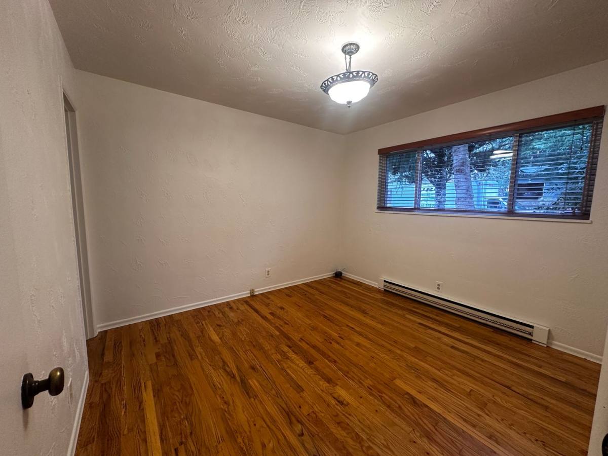 House for rent at 3344 6th Ave S, Salem, OR 97302