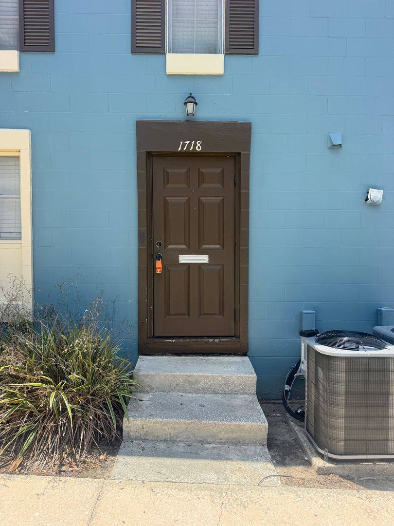Apartment for rent at 1718 NE 3rd St, Ocala, FL 34470
