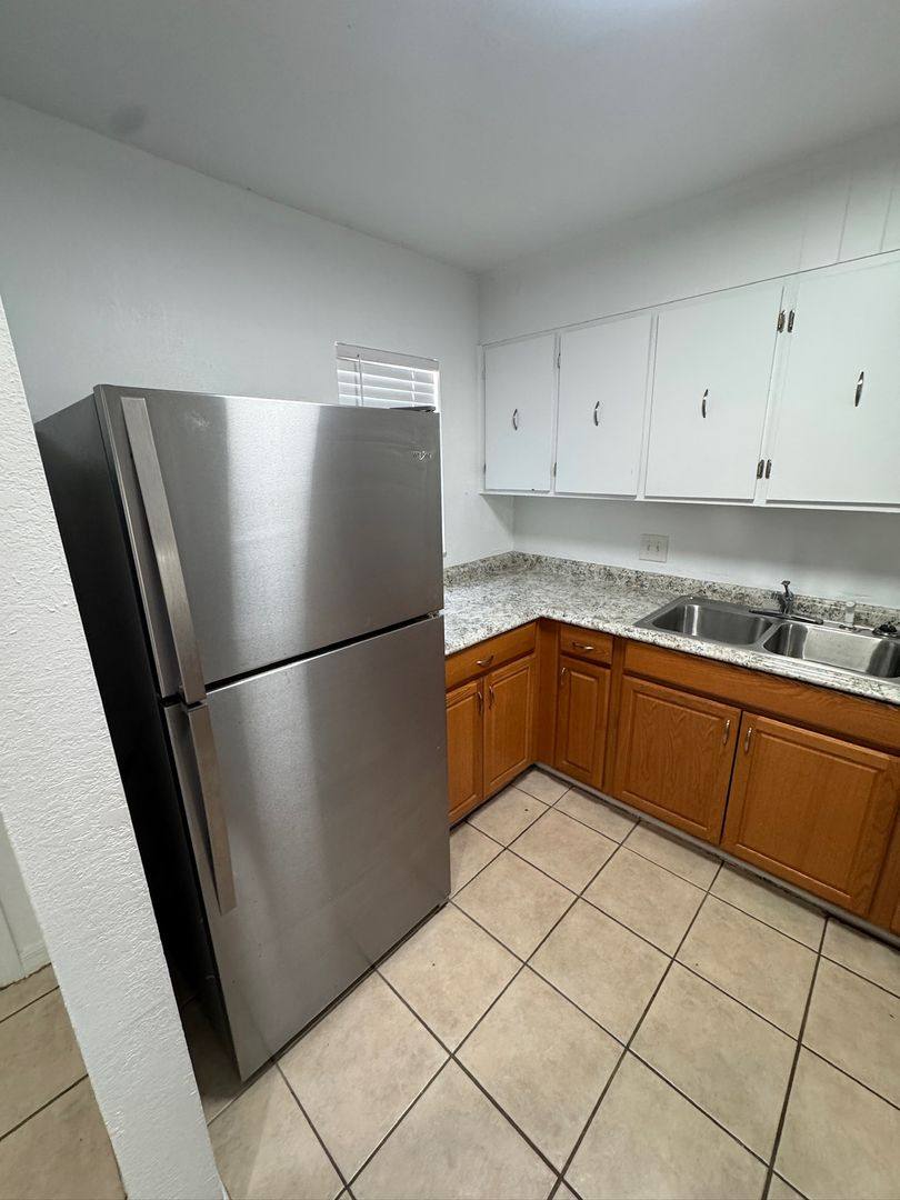 Apartment for rent at 1718 NE 3rd St, Ocala, FL 34470