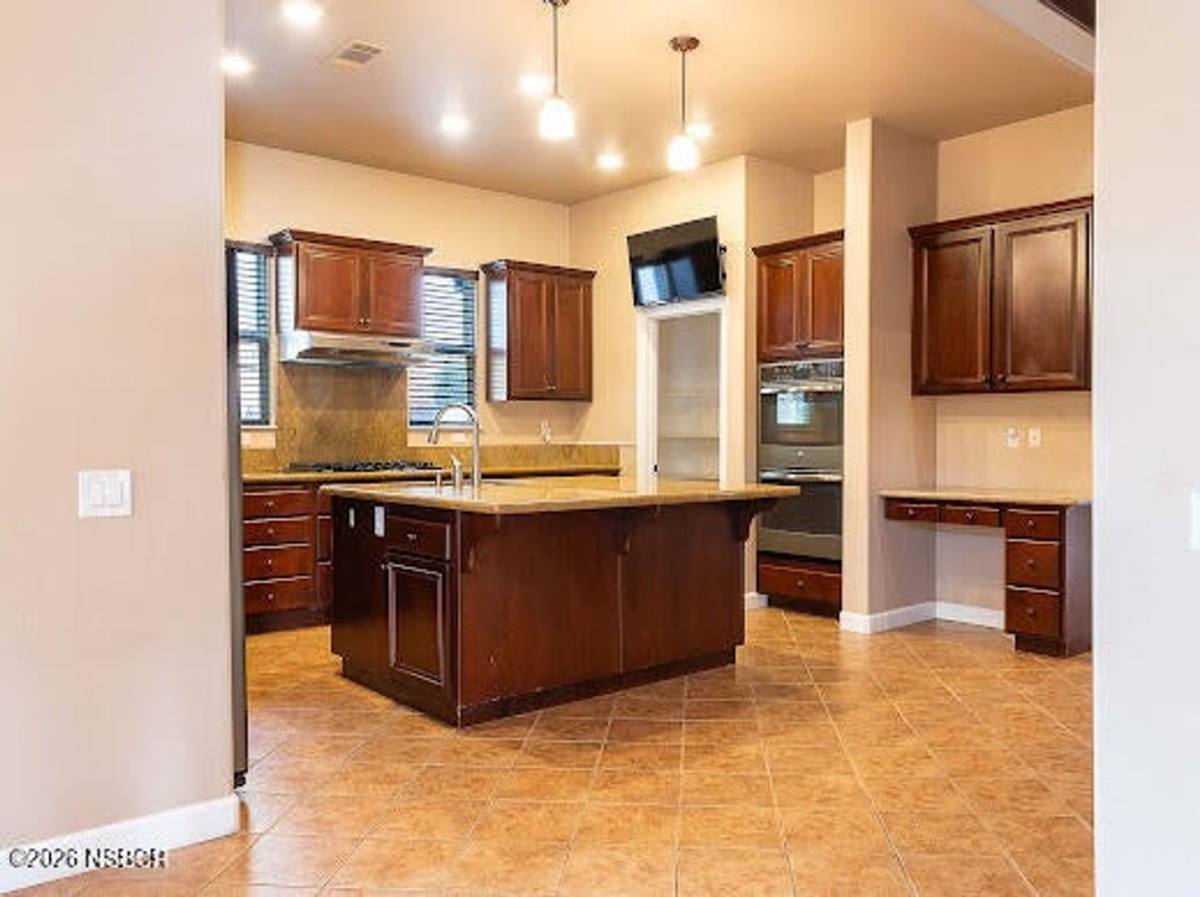 House for rent at 549 Palomar Dr, Lompoc, CA 93436