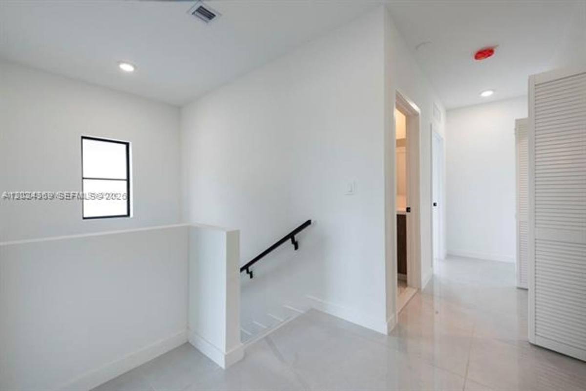House for rent at 1327 NW 2nd Lane, Homestead, FL 33034