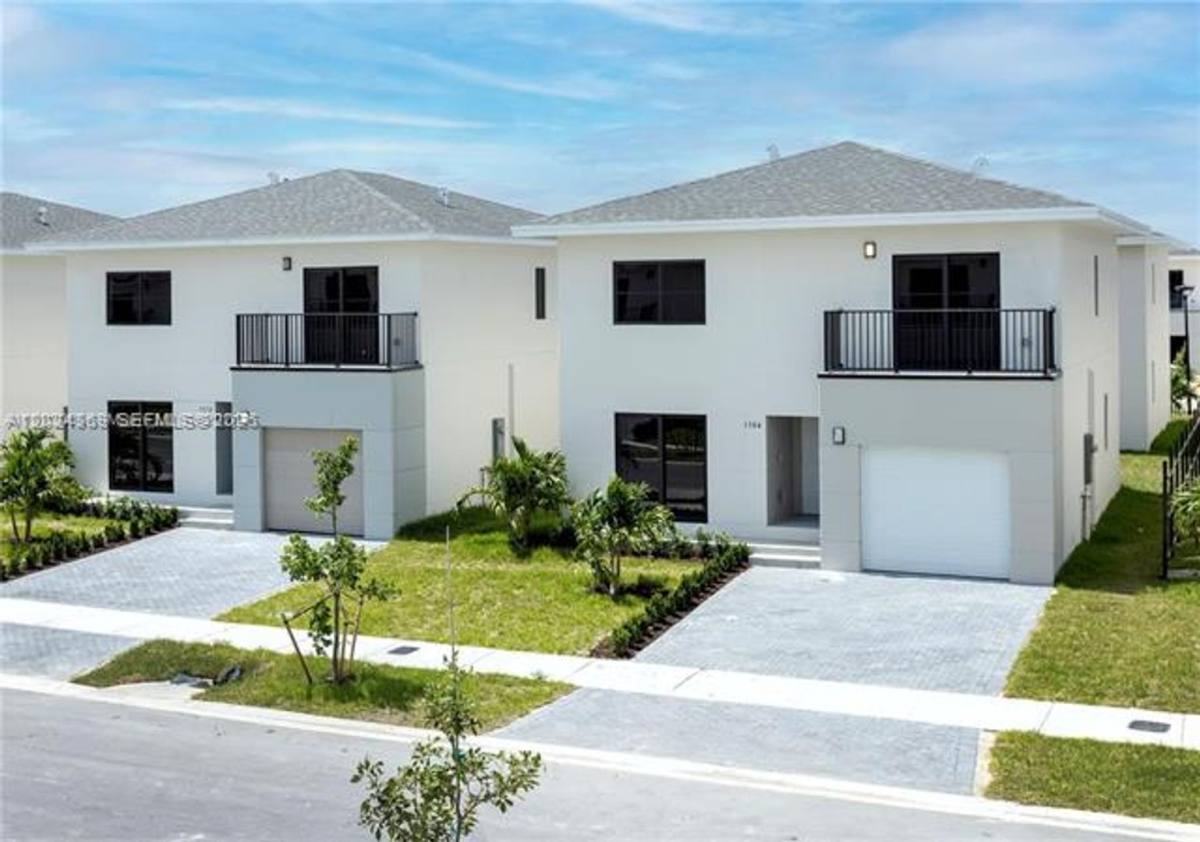 House for rent at 1327 NW 2nd Lane, Homestead, FL 33034