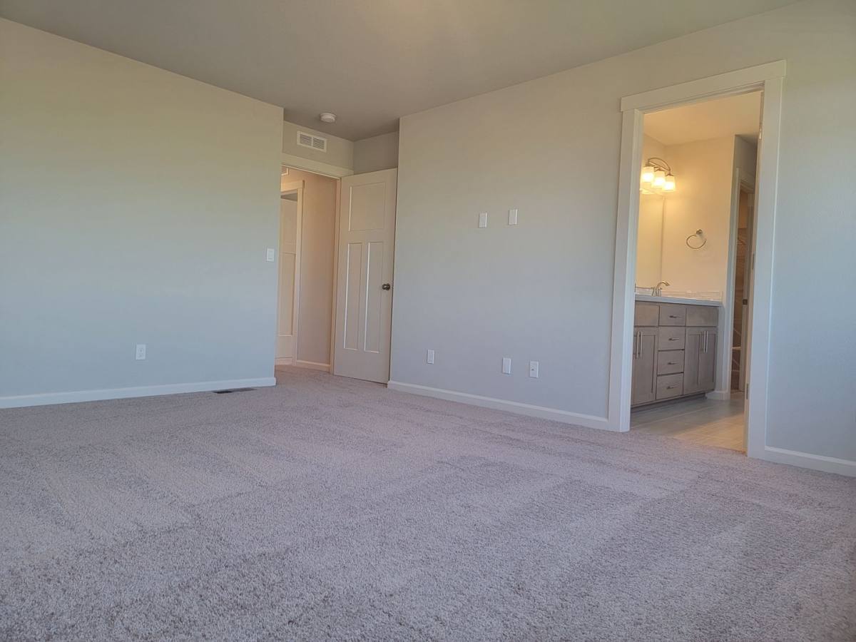 House for rent at 1522 Nolan Ave SE, Albany, OR 97322