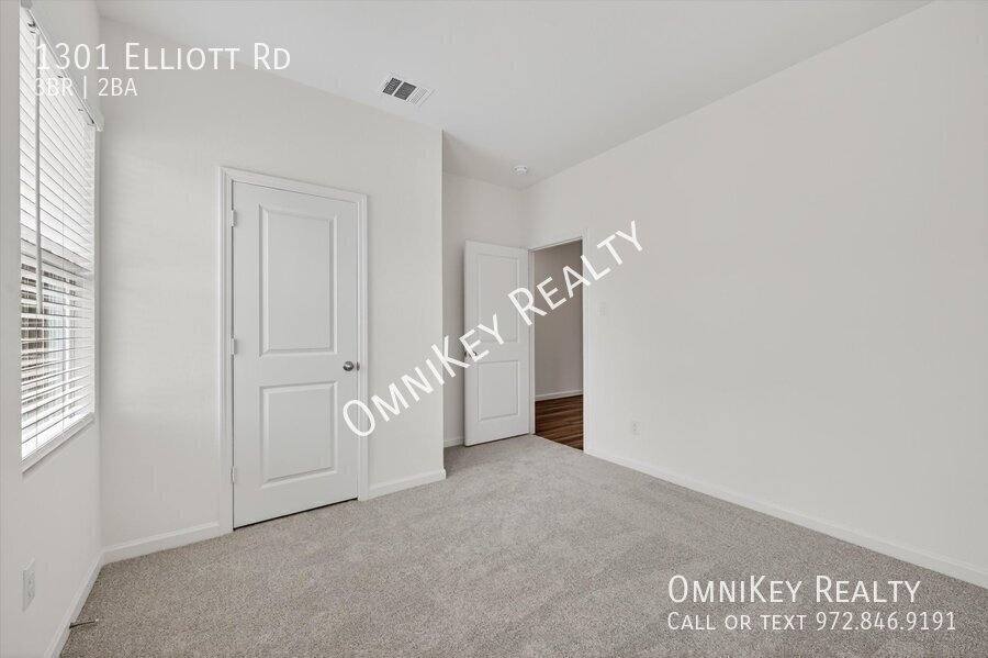 House for rent at 1301 Elliott Rd, Howe, TX 75459