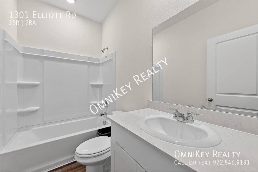 House for rent at 1301 Elliott Rd, Howe, TX 75459