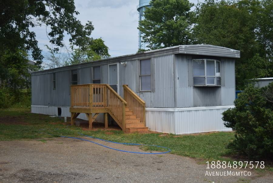 House for rent at 715 23rd St NW #7, Hickory, NC 28601
