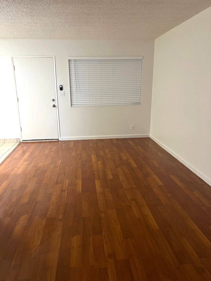 Apartment for rent at 13921 Yukon Ave, Hawthorne, CA 90250