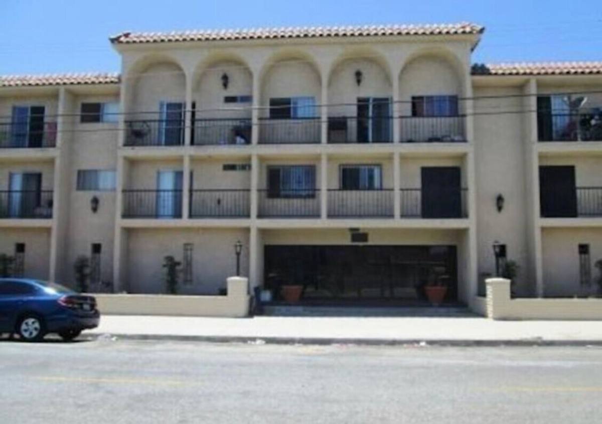 Apartment for rent at 13921 Yukon Ave, Hawthorne, CA 90250