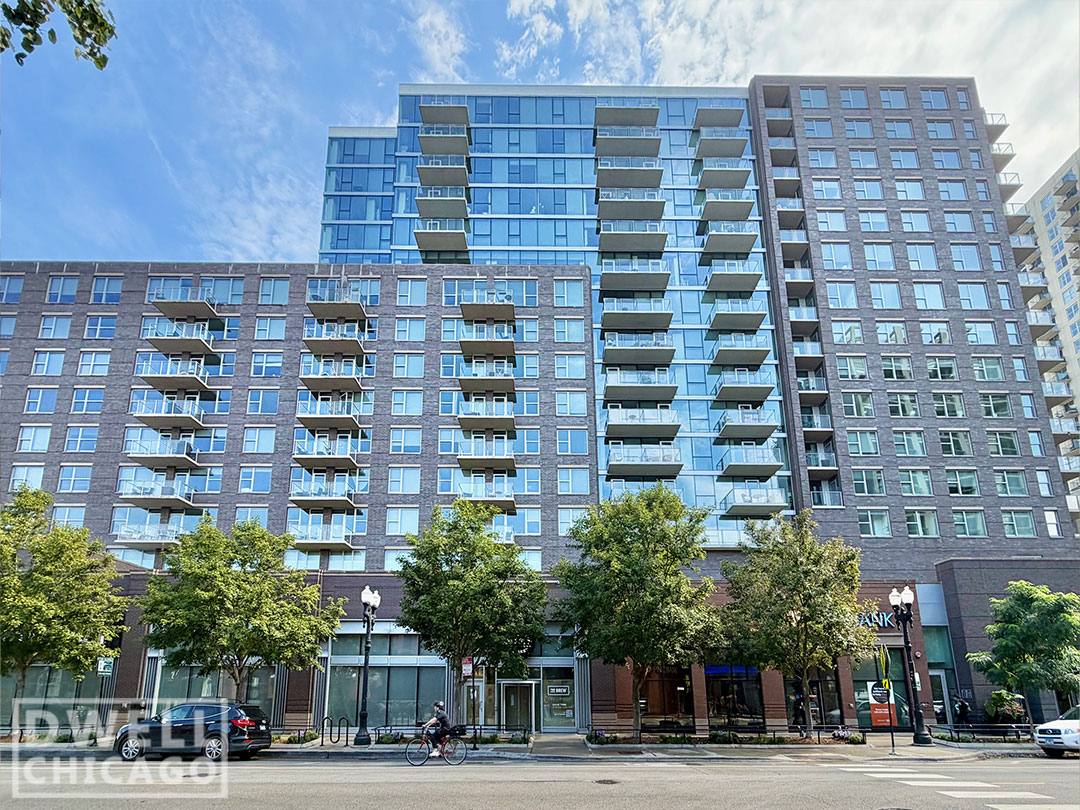 Apartment for rent at 1225 N Wells St, Chicago, IL 60610