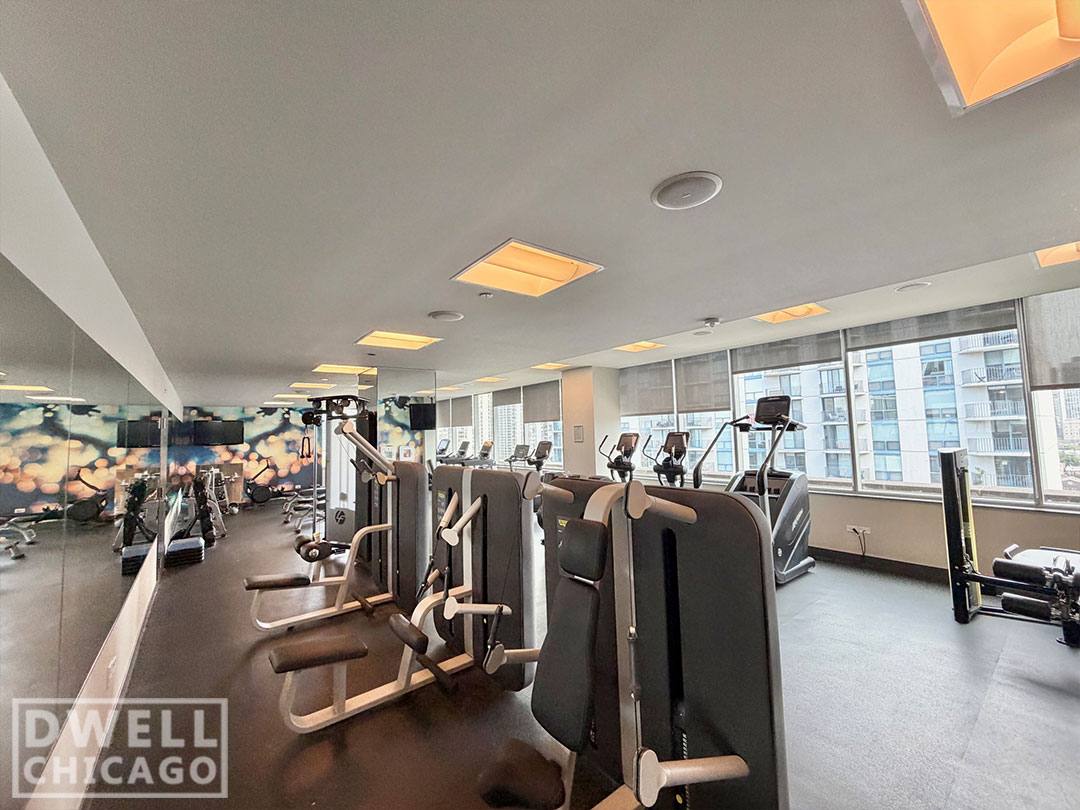 Apartment for rent at 1225 N Wells St, Chicago, IL 60610