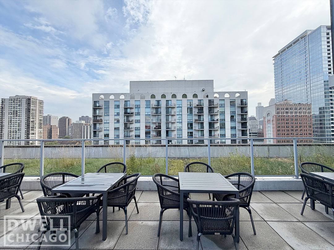 Apartment for rent at 1225 N Wells St, Chicago, IL 60610