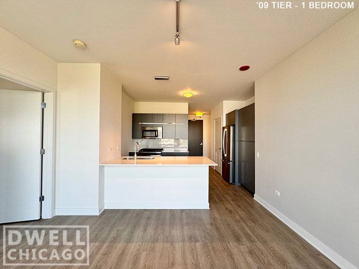 Apartment for rent at 740 N Aberdeen St, Chicago, IL 60642