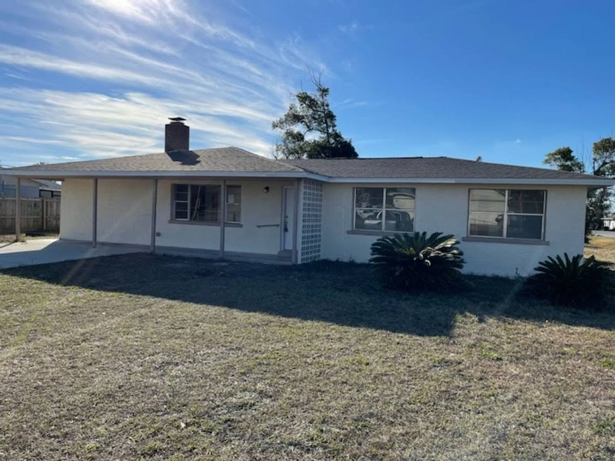 House for rent at 129 Seneca Ave, Panama City, FL 32404