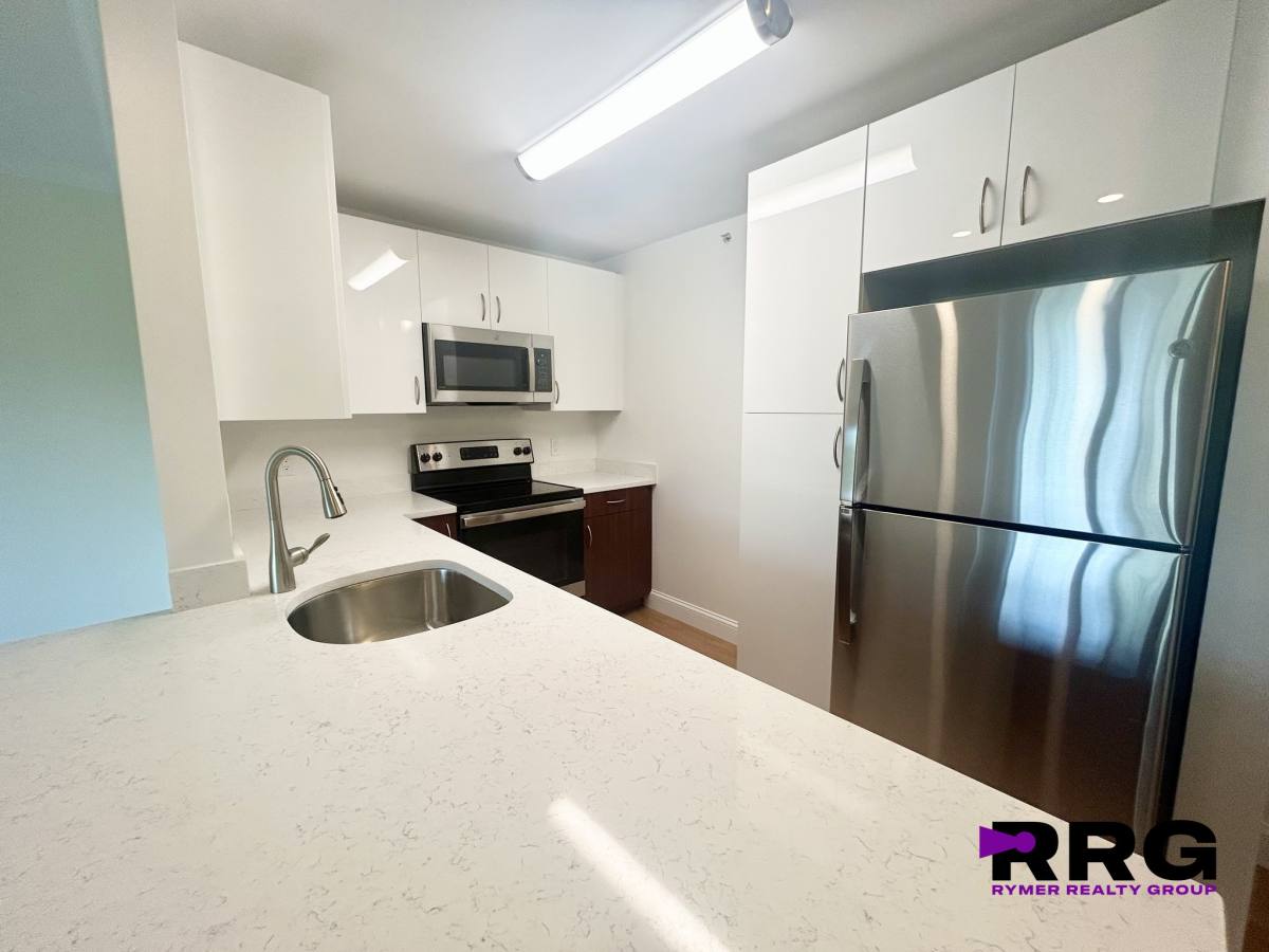 Apartment for rent at 14 Temple St, Framingham, MA 01702