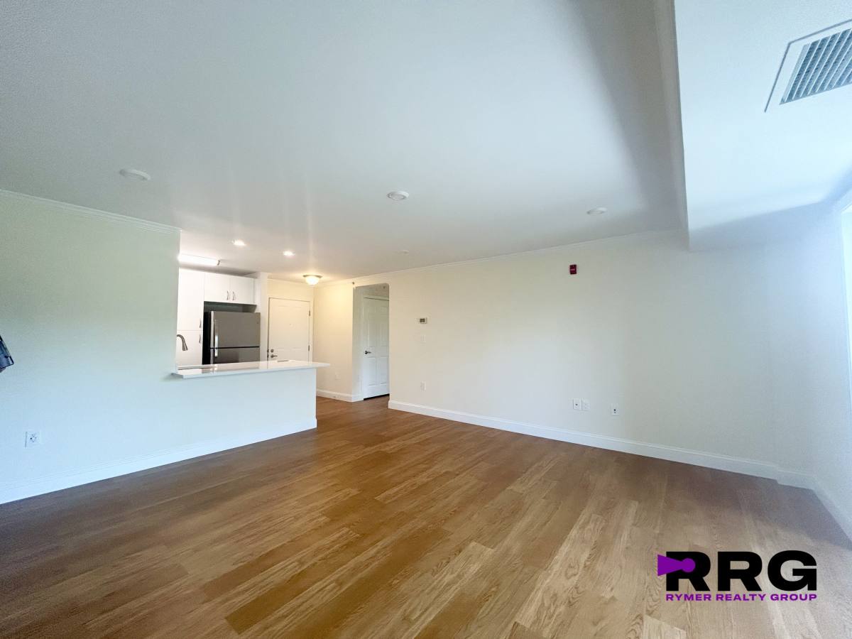 Apartment for rent at 14 Temple St, Framingham, MA 01702