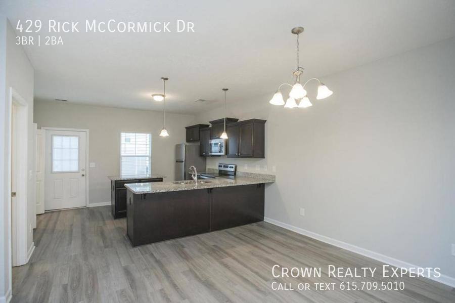Townhouse for rent at 429 Rick McCormick Dr, La Vergne, TN 37086