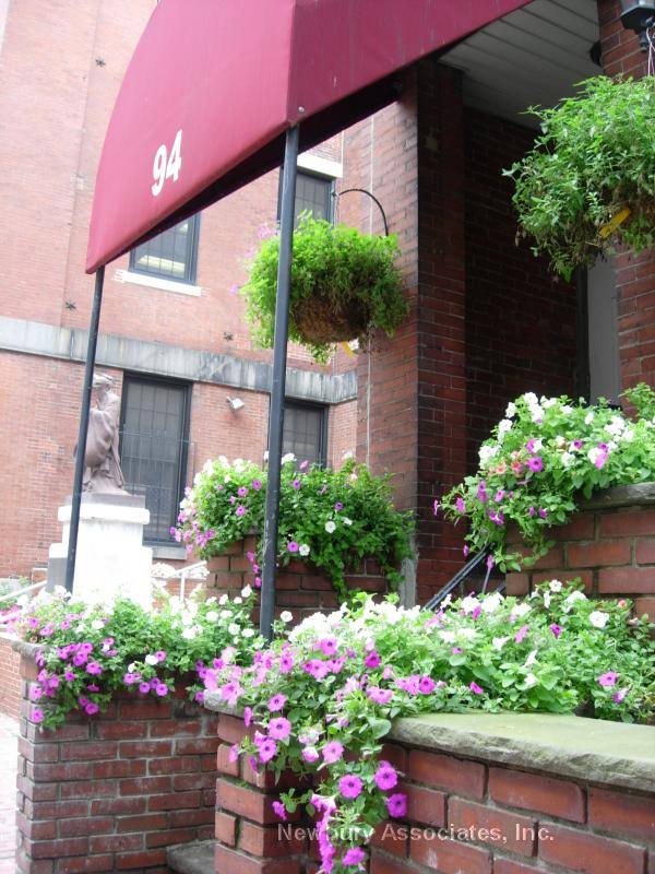 Apartment for rent at 94-96 Tyler St, Boston, MA 02111