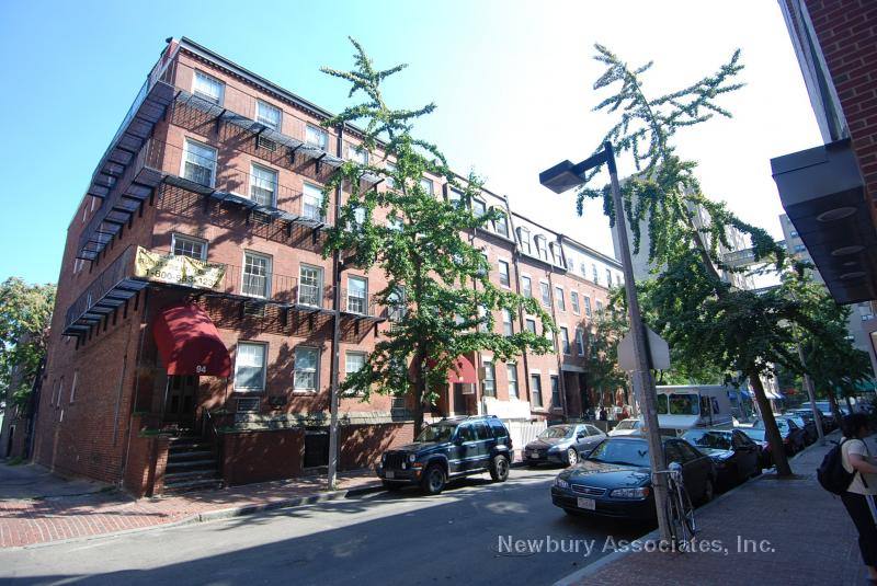 Apartment for rent at 94-96 Tyler St, Boston, MA 02111