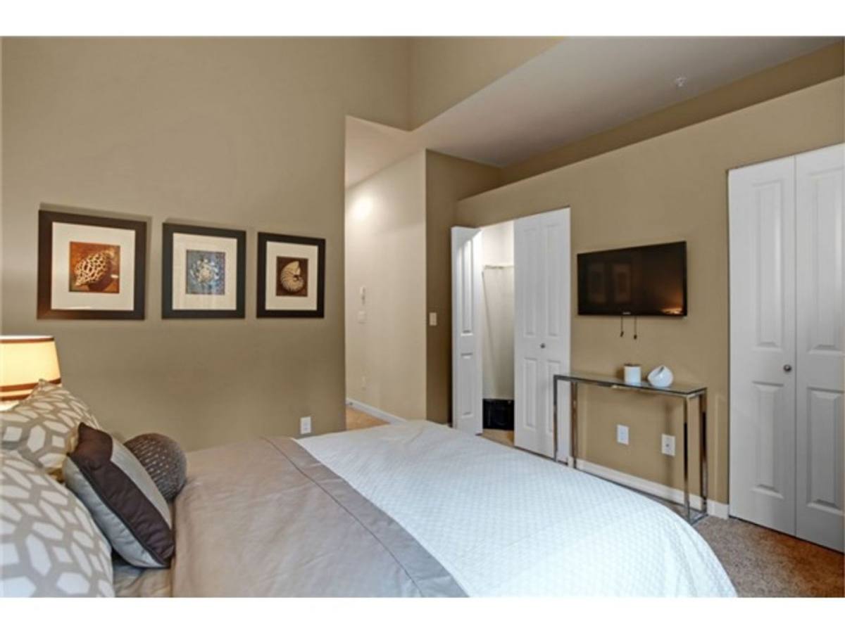 Townhouse for rent at 2161 NW Talus Dr, Issaquah, WA 98027