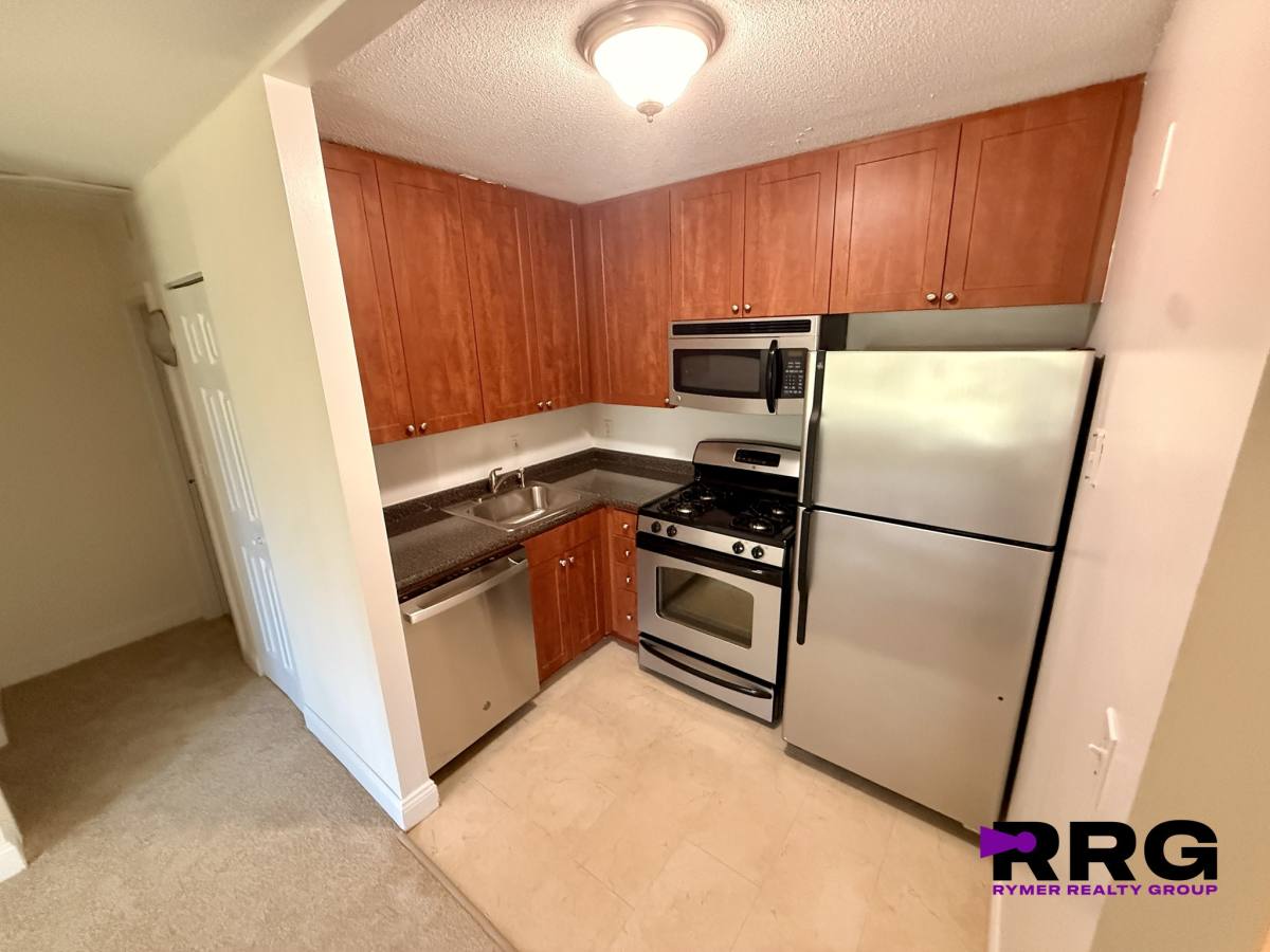 Apartment for rent at 1300 Worcester Rd, Framingham, MA 01702