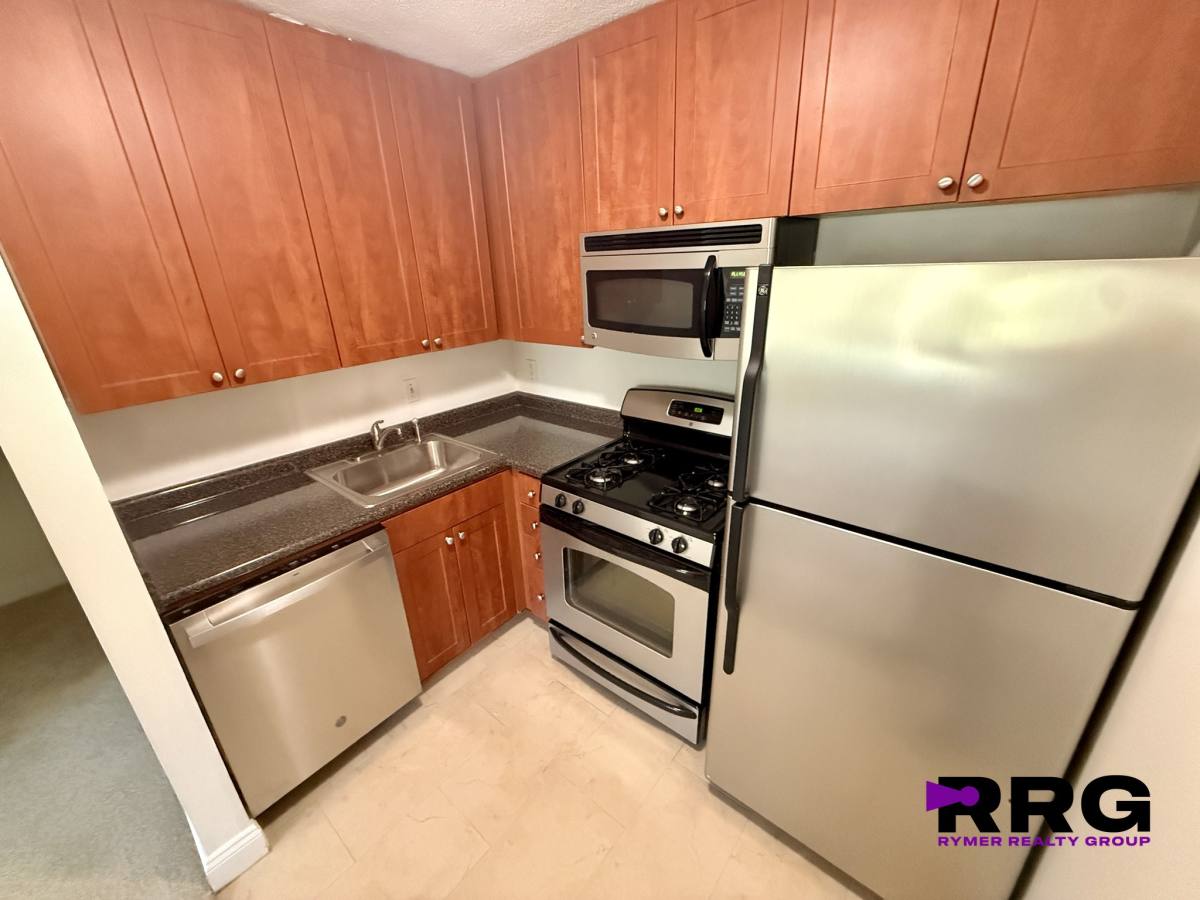 Apartment for rent at 1300 Worcester Rd, Framingham, MA 01702