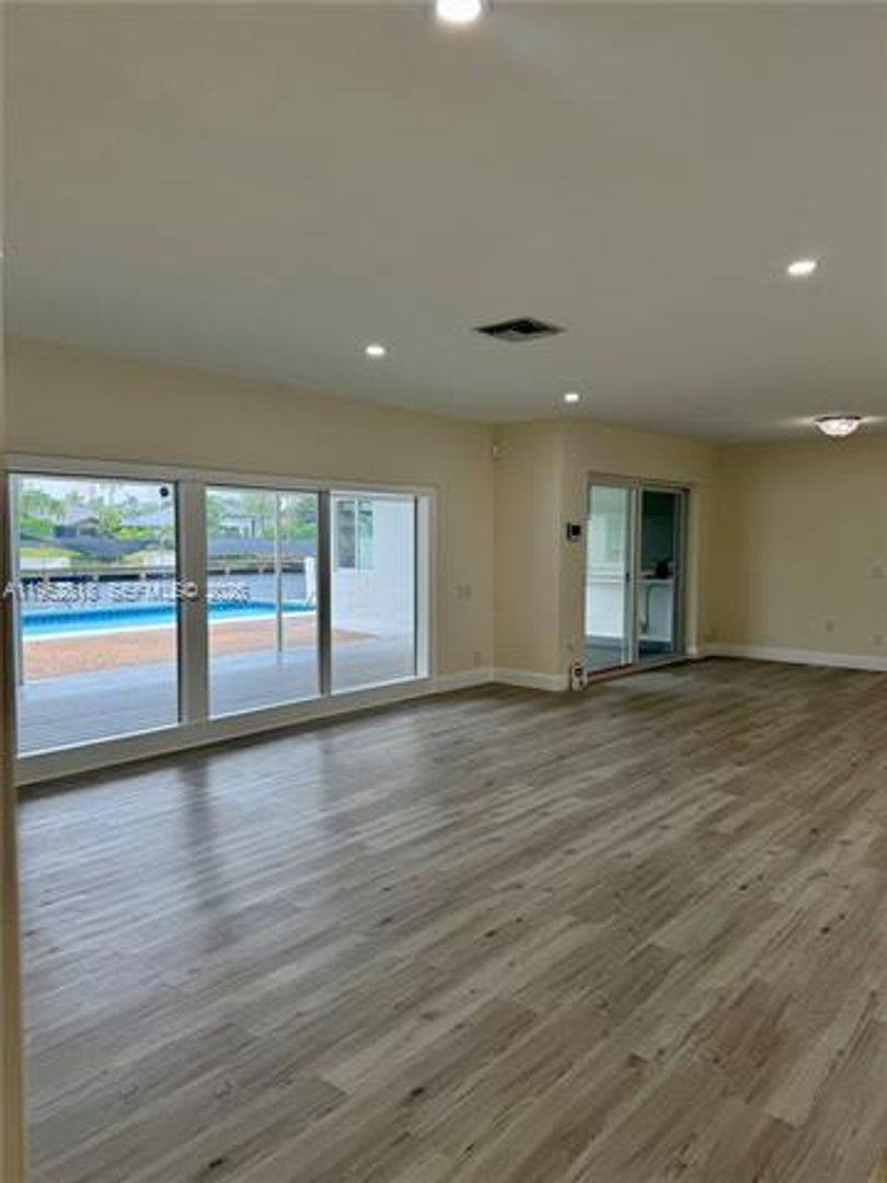 House for rent at 16453 NE 33rd Ave, North Miami Beach, FL 33160