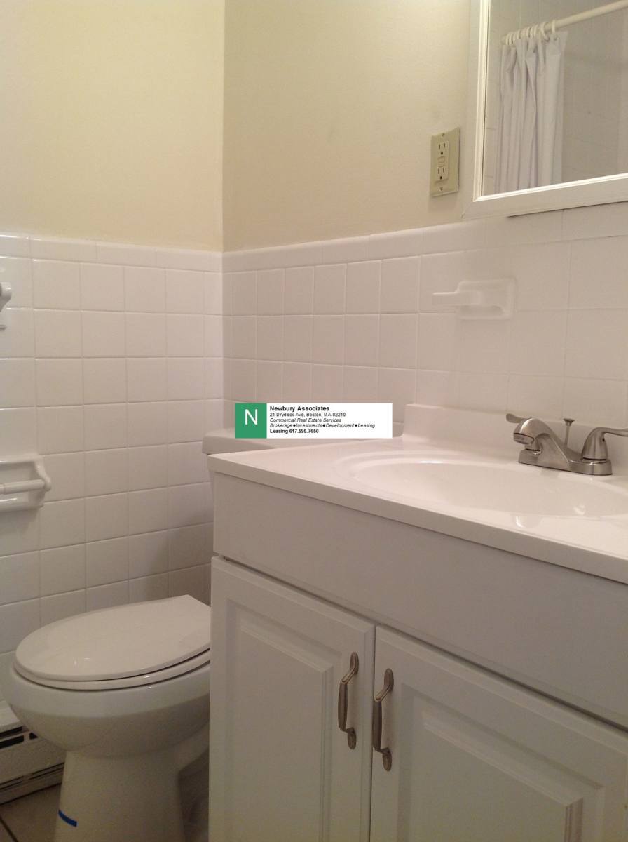 Apartment for rent at 94-96 Tyler St E, Boston, MA 02111