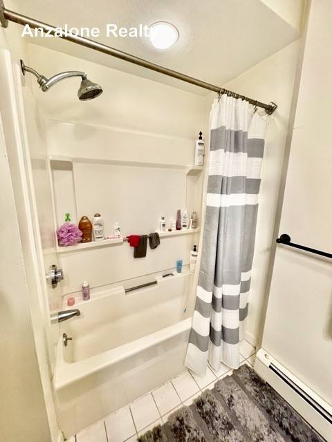 House for rent at 14 1 2 Hull St #3, Boston, MA 02113