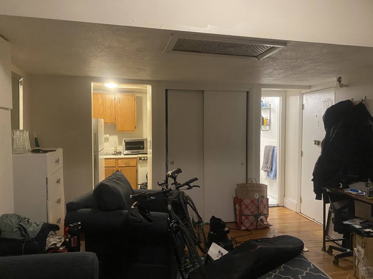 Apartment for rent at 289 Newbury St #1, Boston, MA 02116