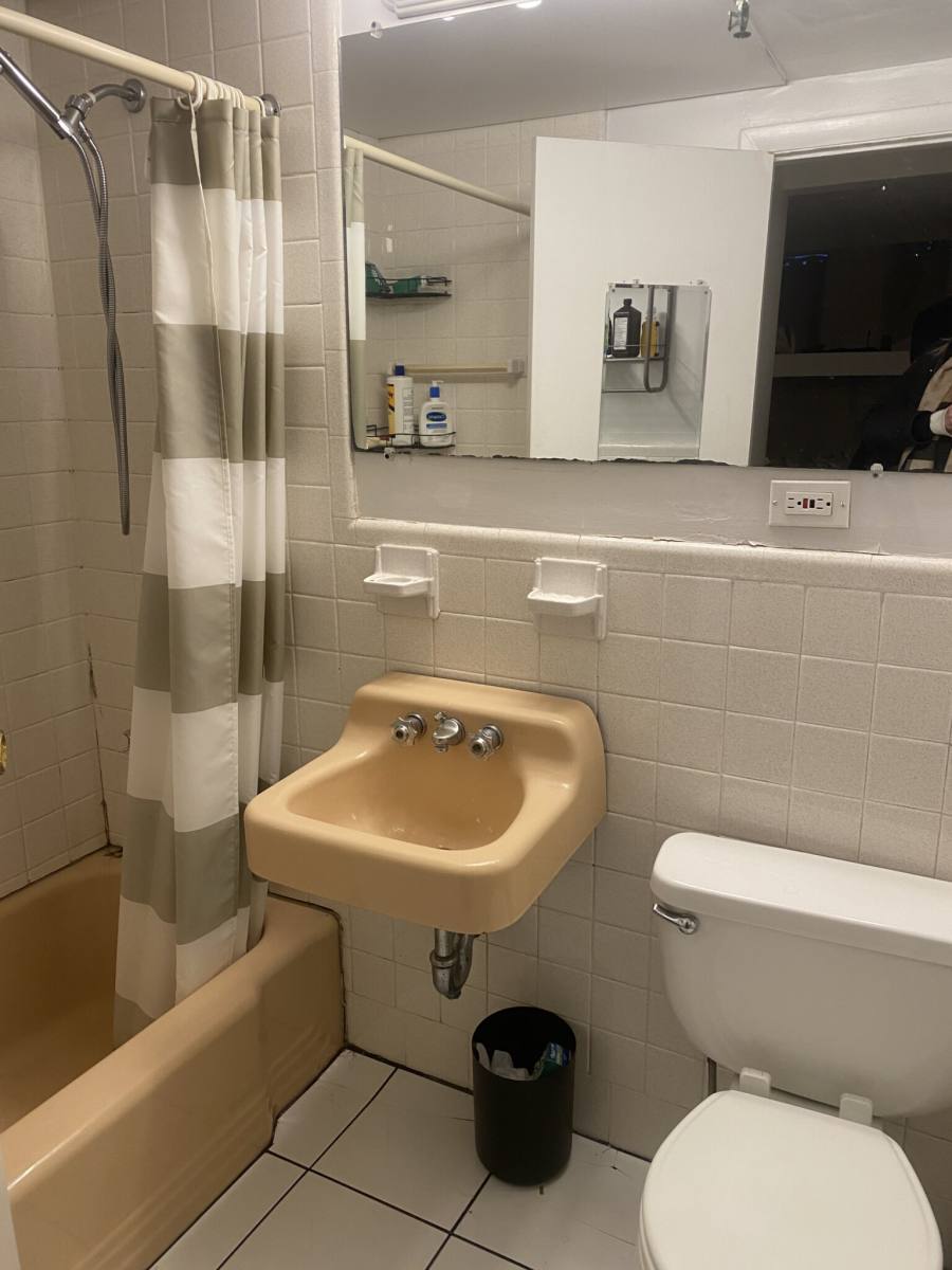 Apartment for rent at 289 Newbury St #1, Boston, MA 02116