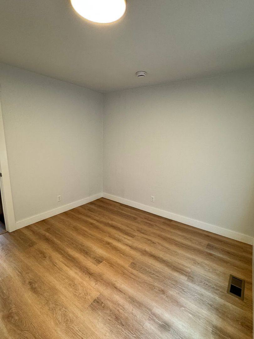 Apartment for rent at 2067 Hazel Ave NE, Salem, OR 97301