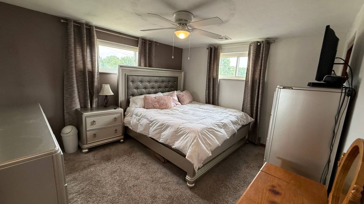 House for rent at 623 Jenne Dr, Pittsburgh, PA 15236