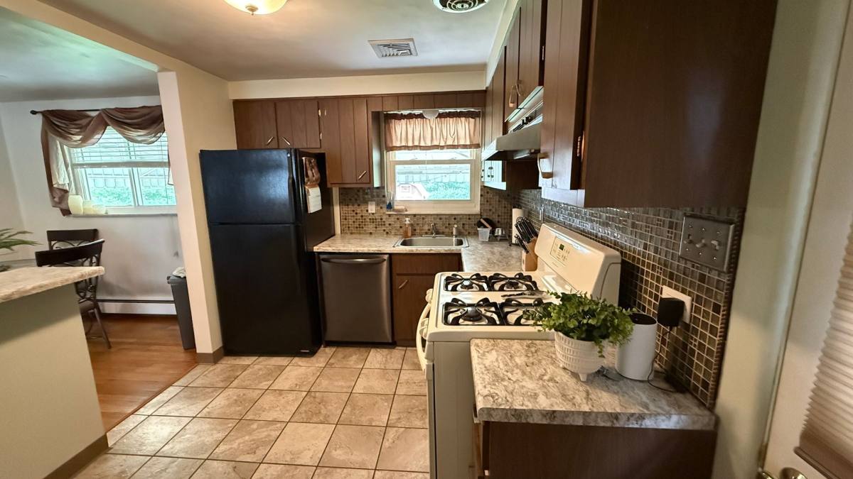 House for rent at 623 Jenne Dr, Pittsburgh, PA 15236