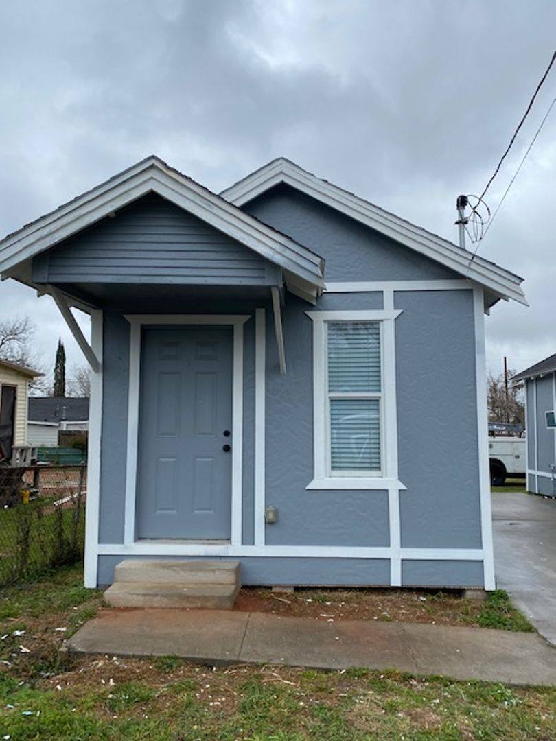 House for rent at 7409 Ave L, Houston, TX 77011