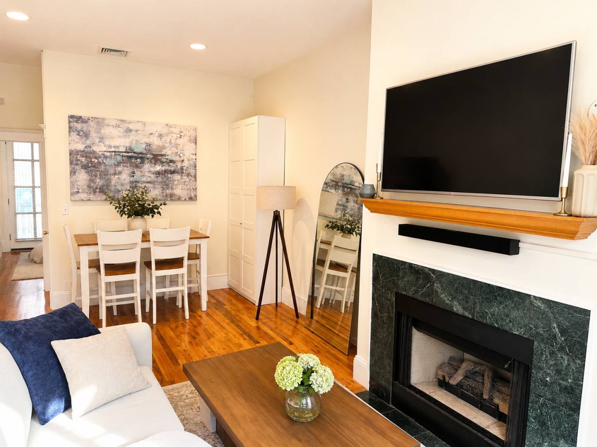 Condo for rent at 94 E Brookline #2, Boston, MA 02118