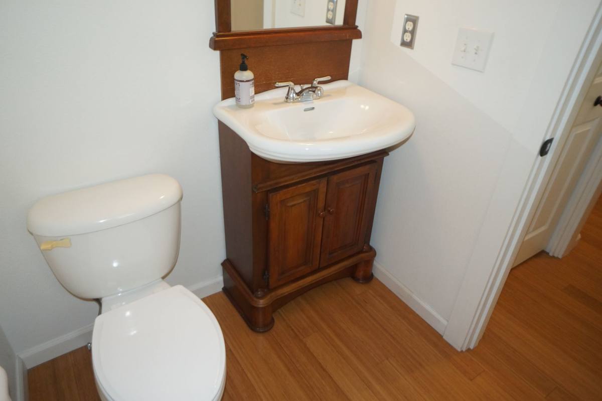 Townhouse for rent at 4932 SW Slavin Rd, Portland, OR 97239