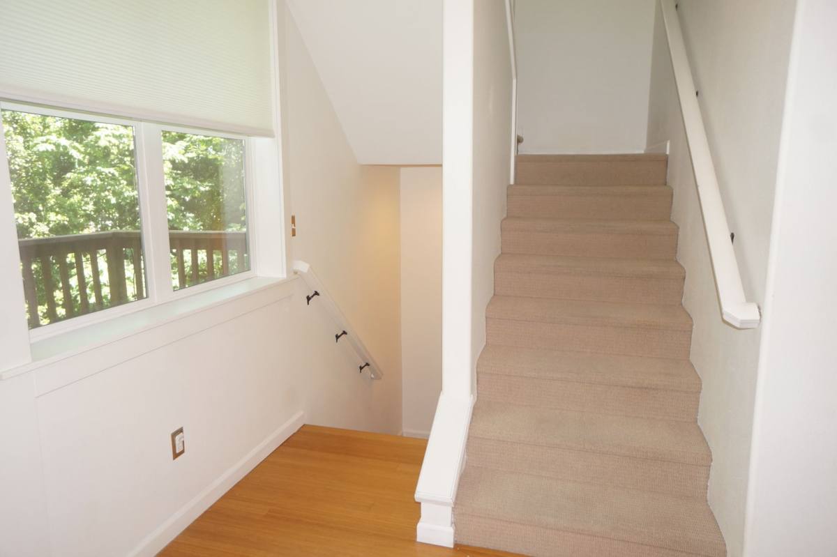 Townhouse for rent at 4932 SW Slavin Rd, Portland, OR 97239