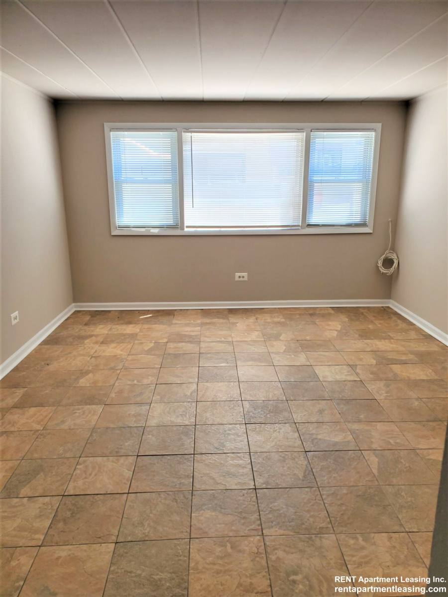 Apartment for rent at 9612 Ivanhoe #2, Schiller Park, IL 60176