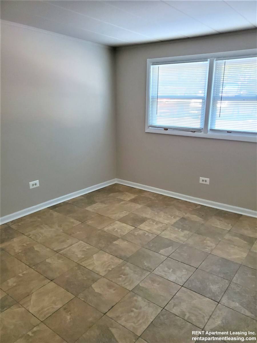 Apartment for rent at 9612 Ivanhoe #2, Schiller Park, IL 60176