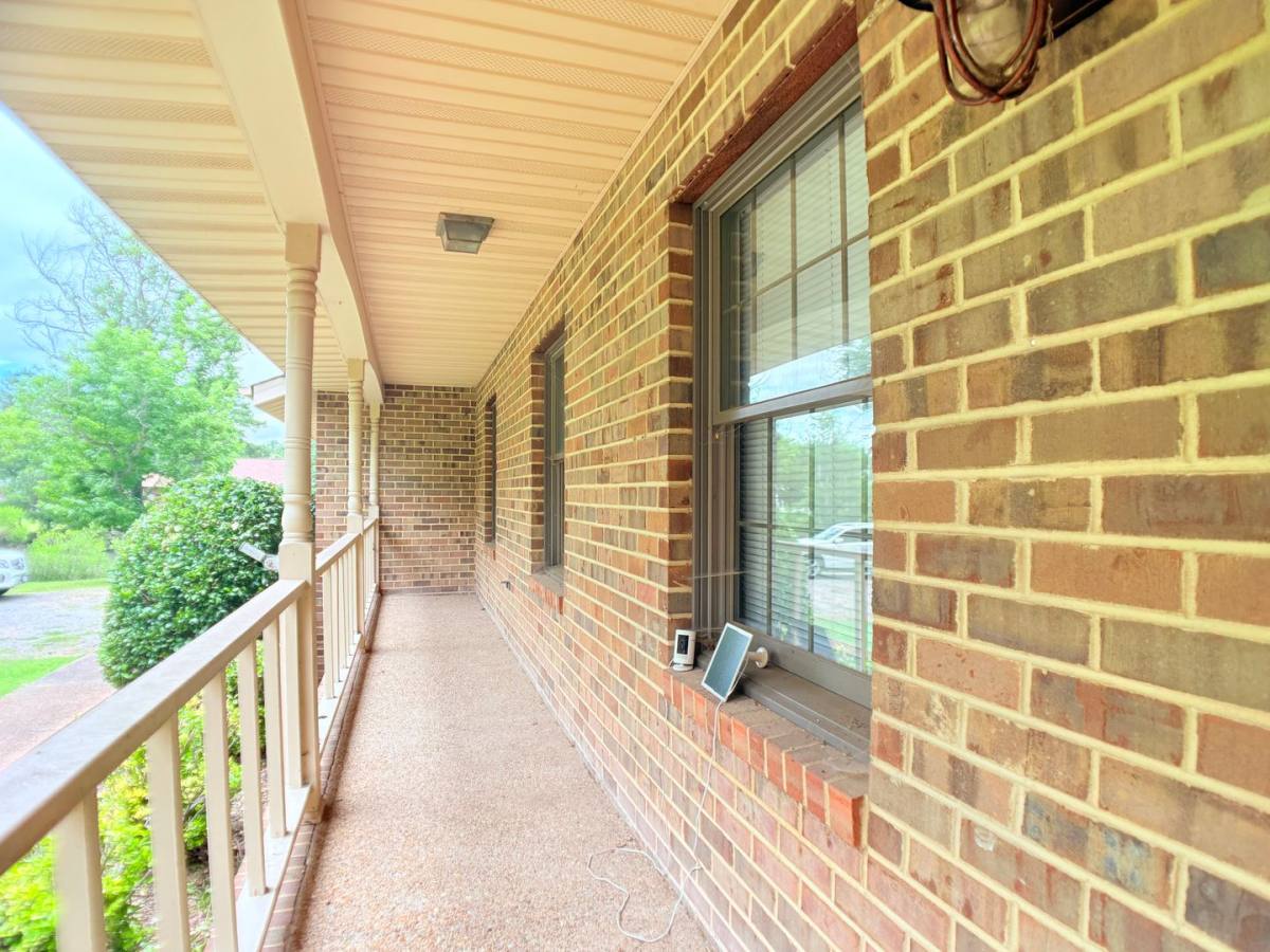 House for rent at 172 B Hunts Neck Rd, Poquoson, VA 23662