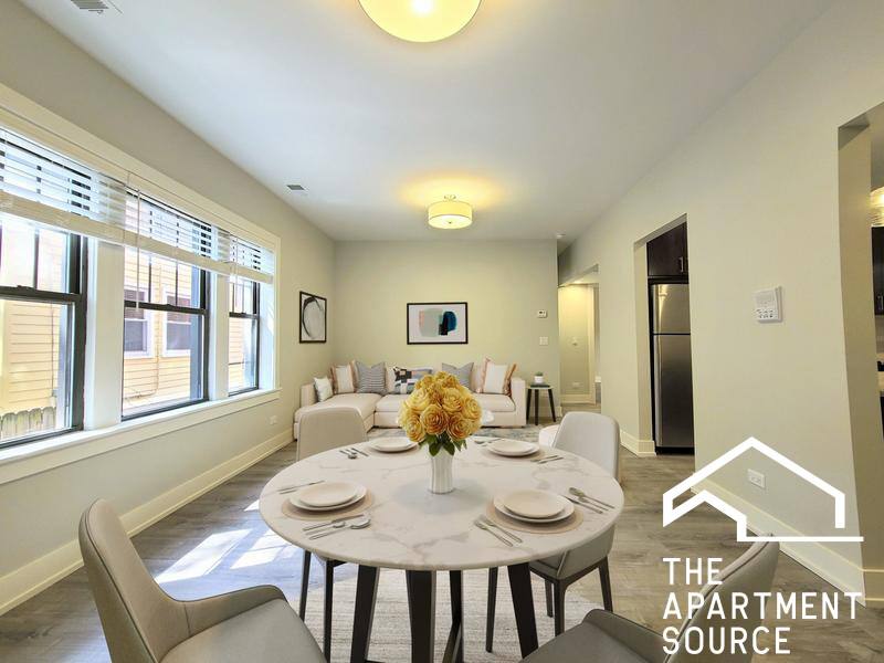 Apartment for rent at 1147 Maple Ave #1, Evanston, IL 60202