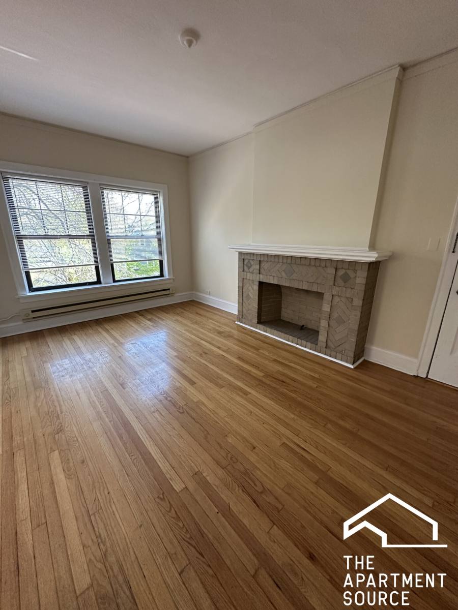 Apartment for rent at 1031 Dempster St #E3, Evanston, IL 60201