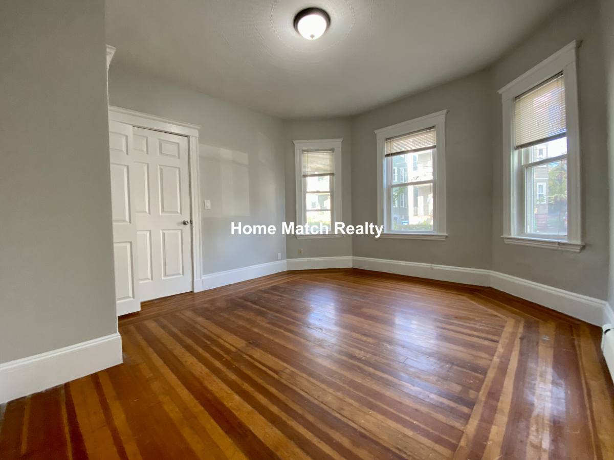 Apartment for rent at 14 Belknap St #1, Somerville, MA 02144