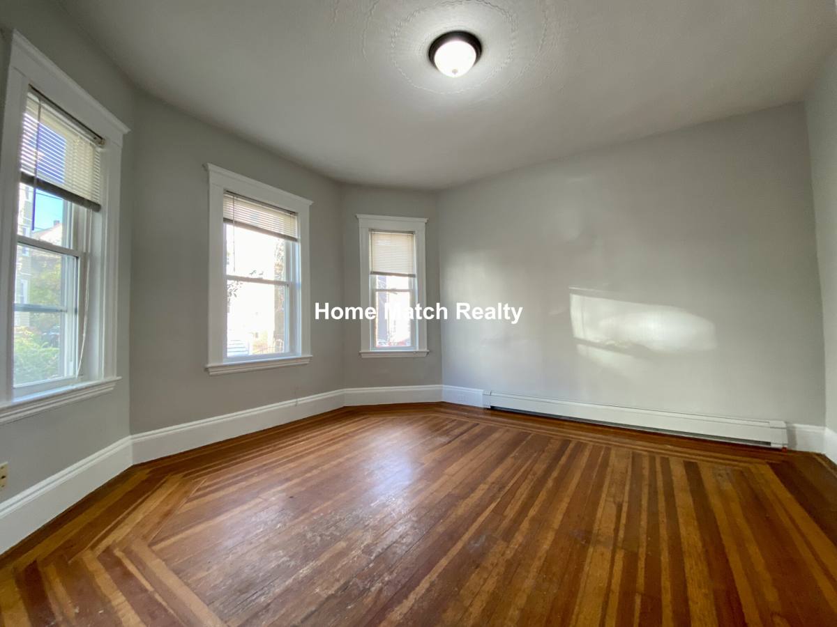 Apartment for rent at 14 Belknap St #1, Somerville, MA 02144