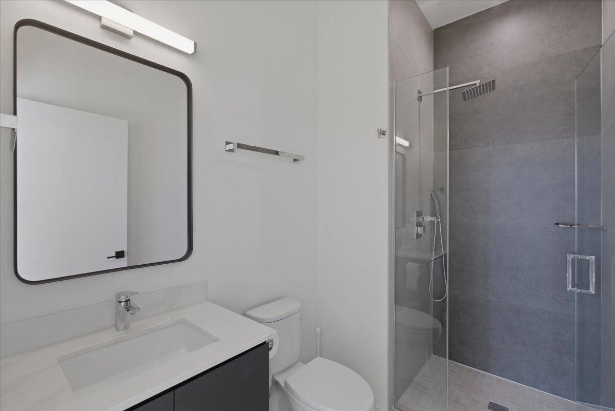 Apartment for rent at 4513 N Clark #201, Chicago, IL 60640