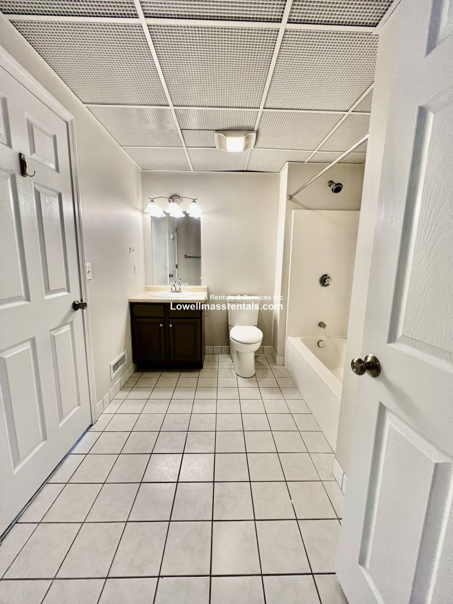Apartment for rent at 101 Mill St #404, Dracut, MA 01826
