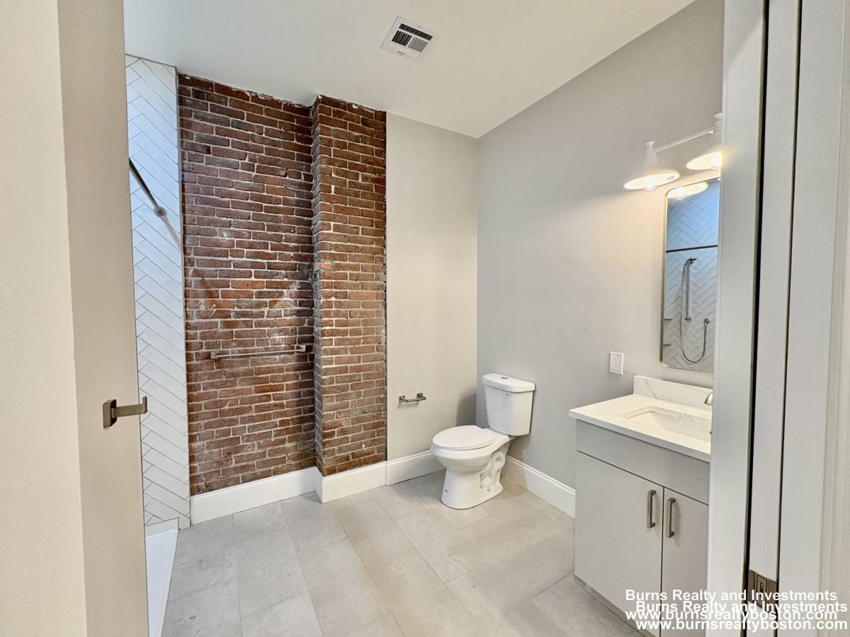 Apartment for rent at 281 Franklin St #601, Boston, MA 02110