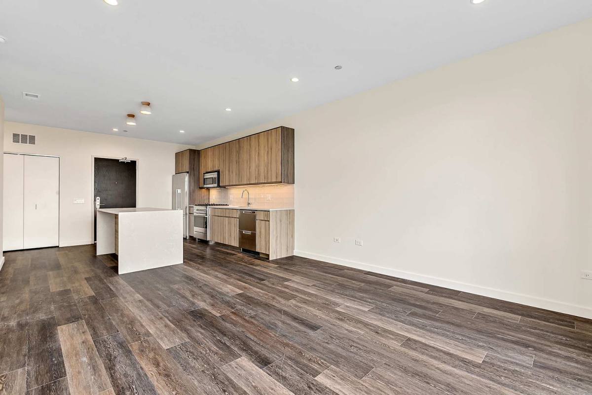 Apartment for rent at 1122 W Chicago Ave #209, Chicago, IL 60642